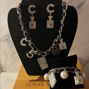 Silver and Black Jewelry Set